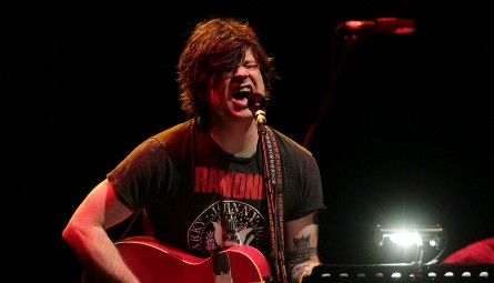 Ryan_Adams_Royal_Albert_Hall_1